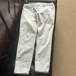 Articles Of Society Women's White Straight Leg Jeans